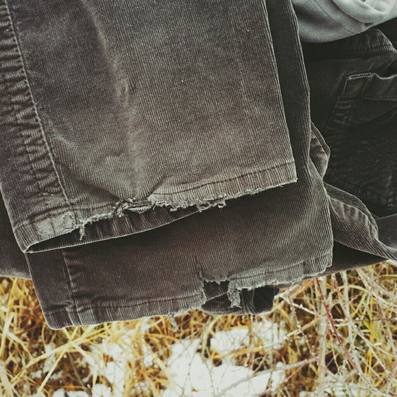 Bundle: 2 maternity pants + belly band! - Picture 4 of 8